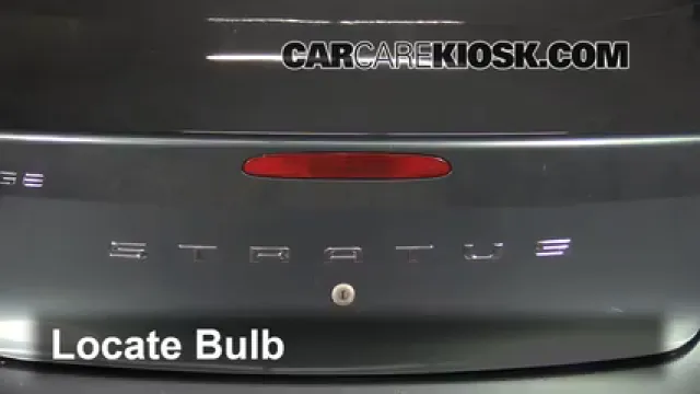 2006 Dodge Stratus SXT 2.7L V6 Luces Luz de freno central (reemplazar foco)